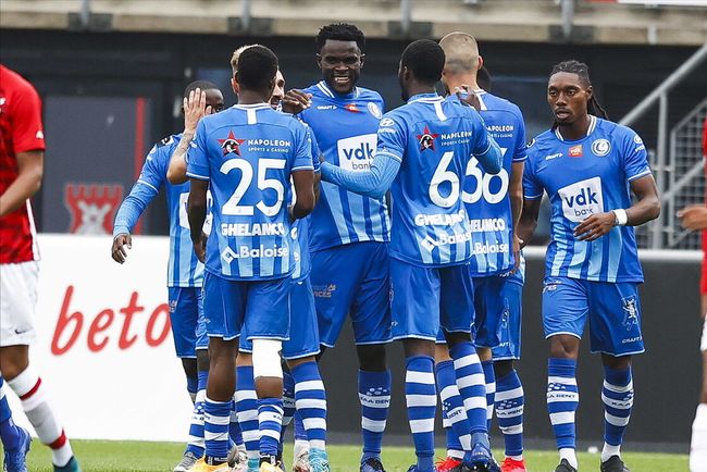 在赛场上无 在赛场上无