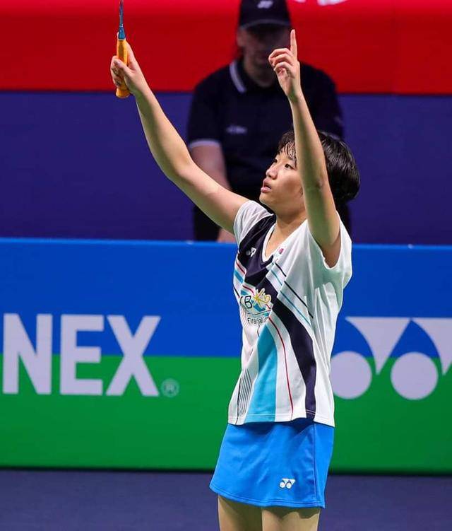 表现上实现 表现上实现